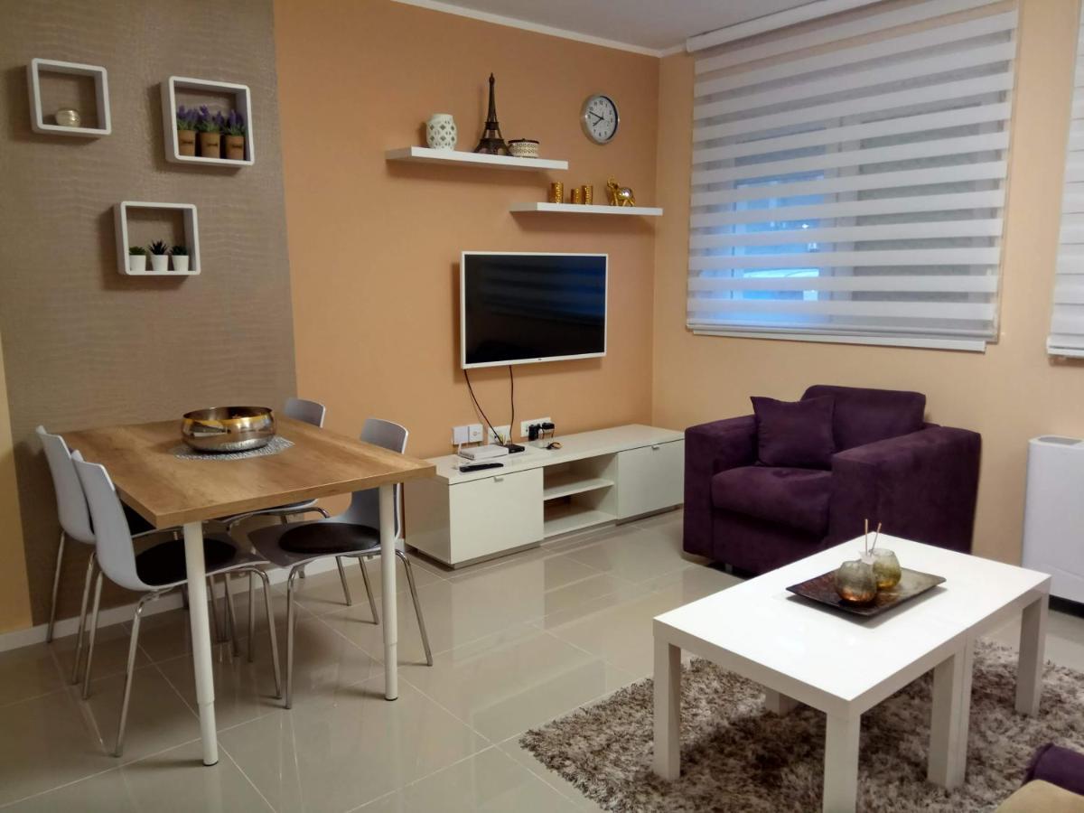 Apartment Cherry Gold 兹雷尼亚宁 外观 照片